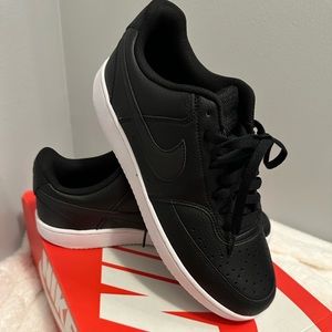 Nike Court Vision Low - NIB